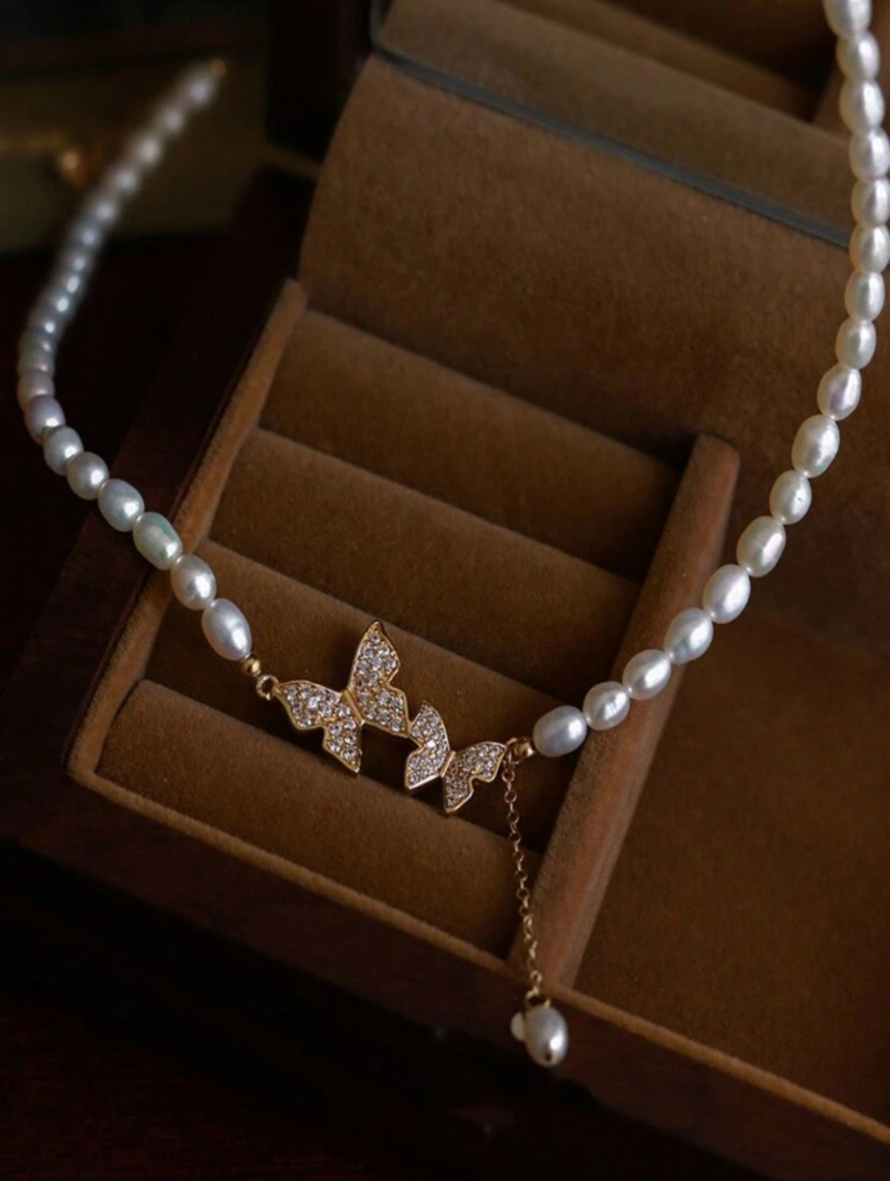 Rhinestone & Pearl Water Drop Necklace - Image 2