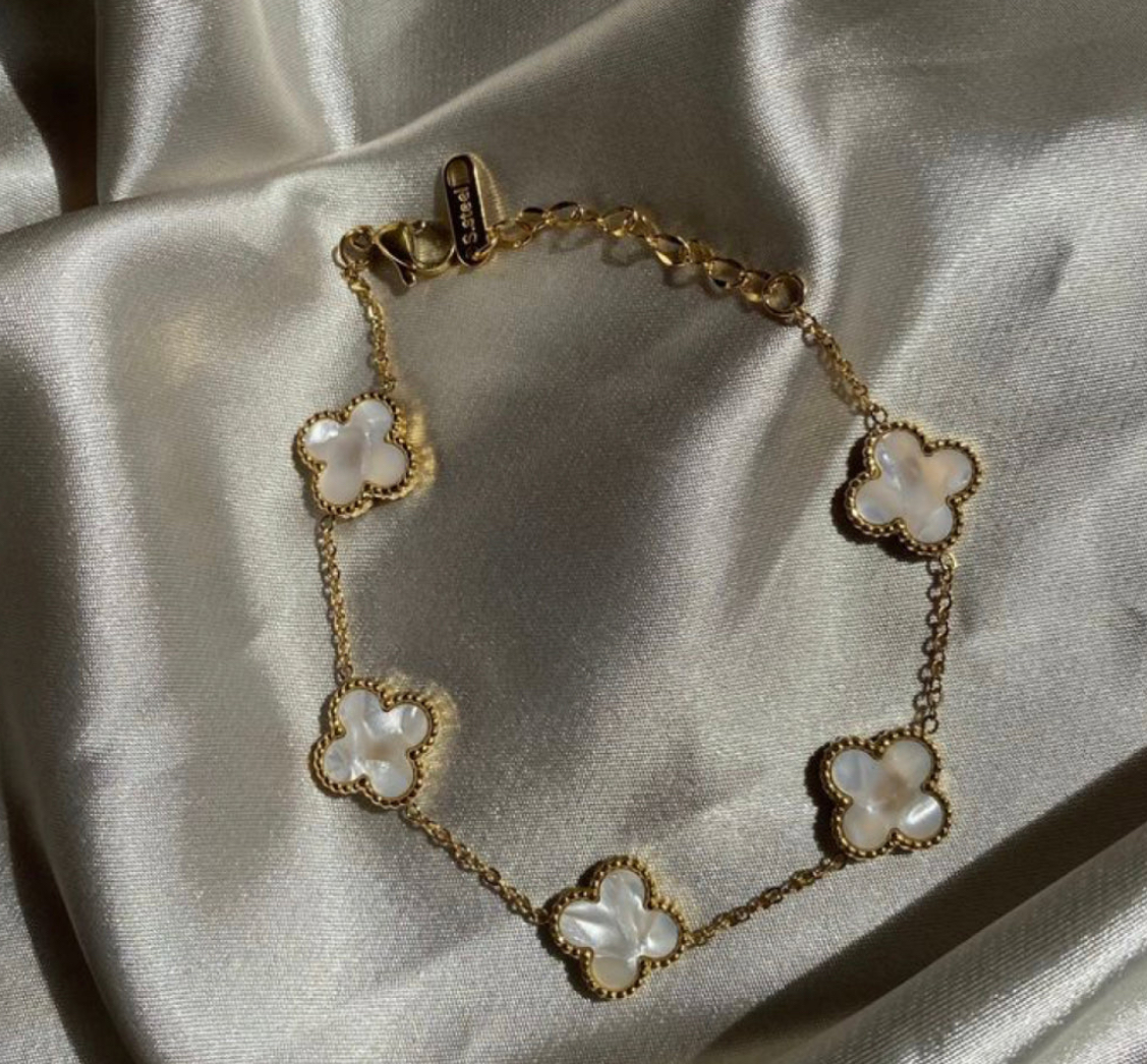 Pearl White Four Leaf Clover Bracelet - Image 2